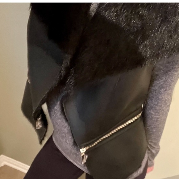 Faux leather and fur trim sleeveless vest - Picture 12 of 15